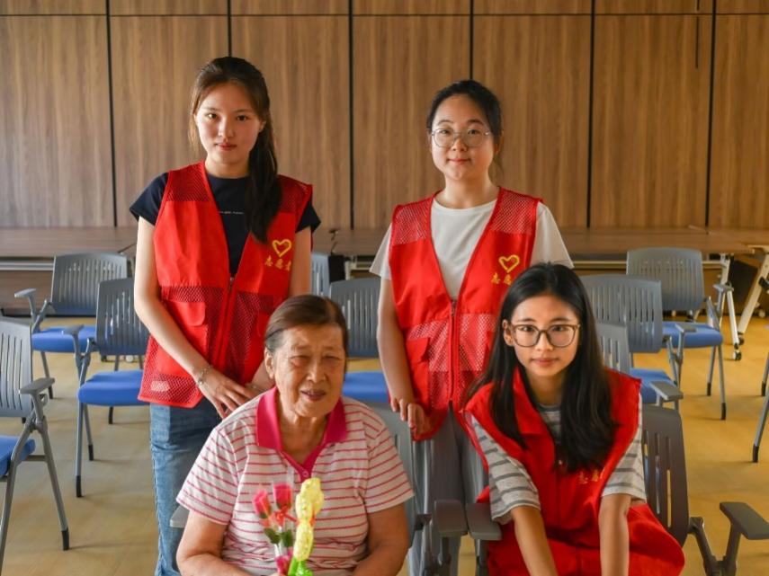 如图片无法显示,请刷新页面